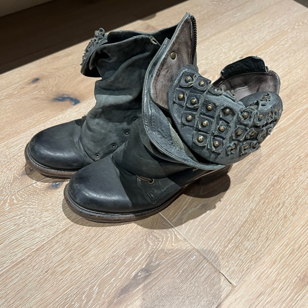 AS98 boots